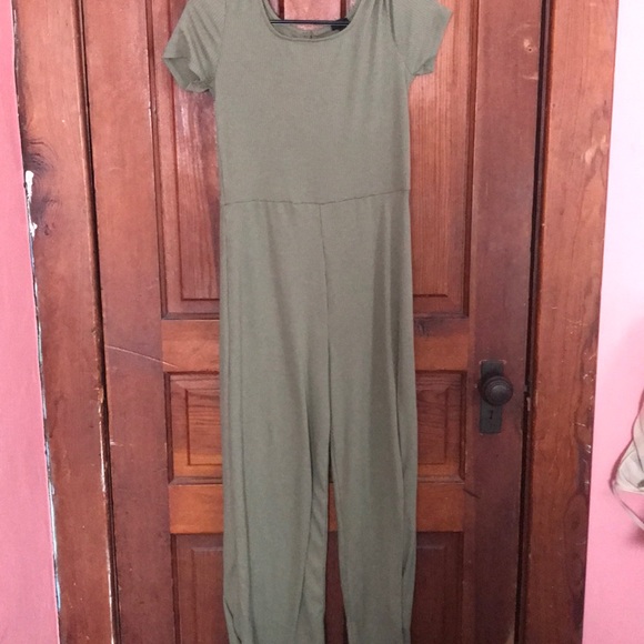 Two Rompers NWOT - Picture 2 of 7